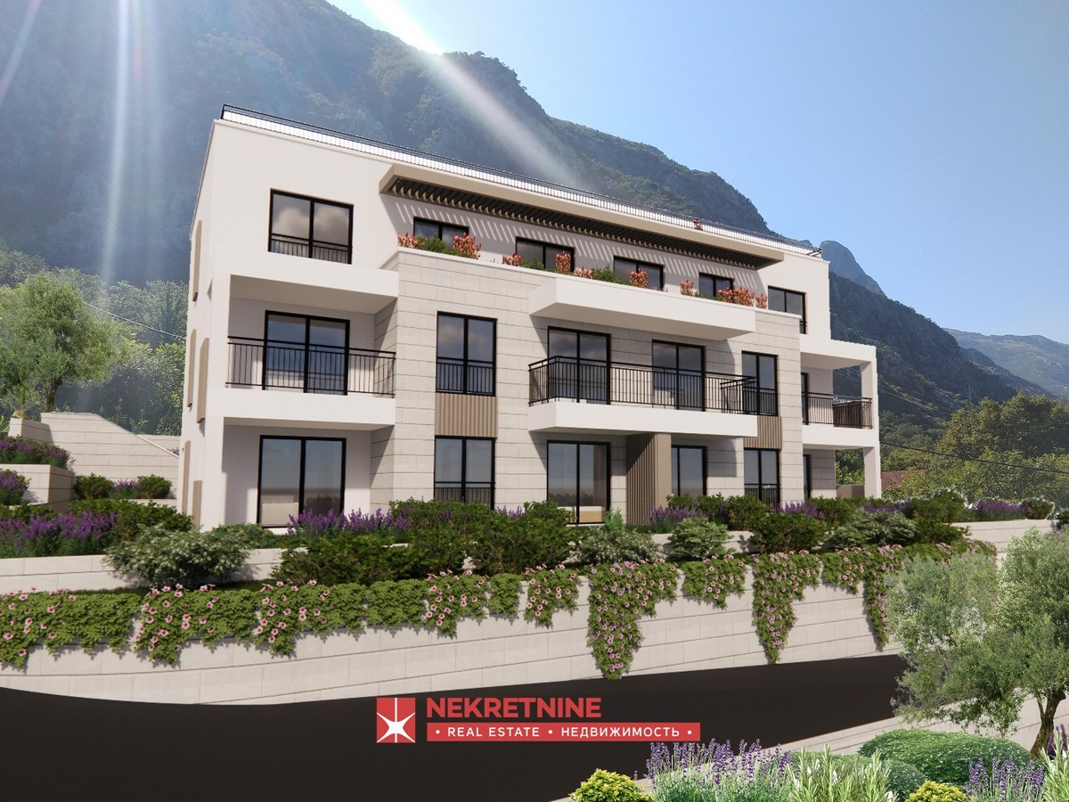 Dvosoban stan 98m2 u izgradnji, na 150m od mora, Dobrota, Kotor
